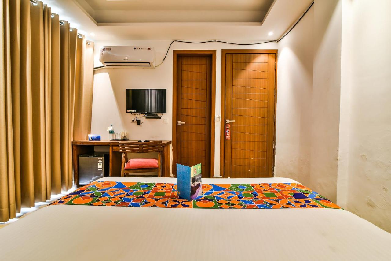 Fabhotel Comfort Dome Sector 45 グルガウン エクステリア 写真