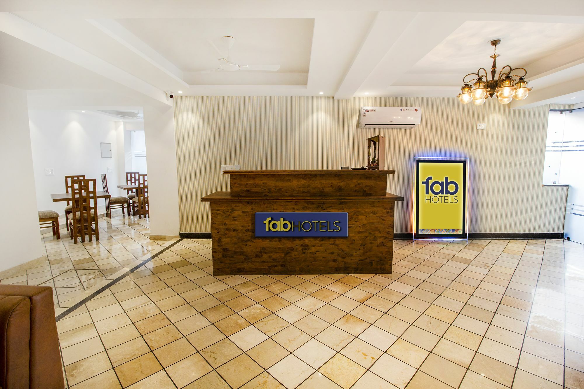 Fabhotel Comfort Dome Sector 45 グルガウン エクステリア 写真