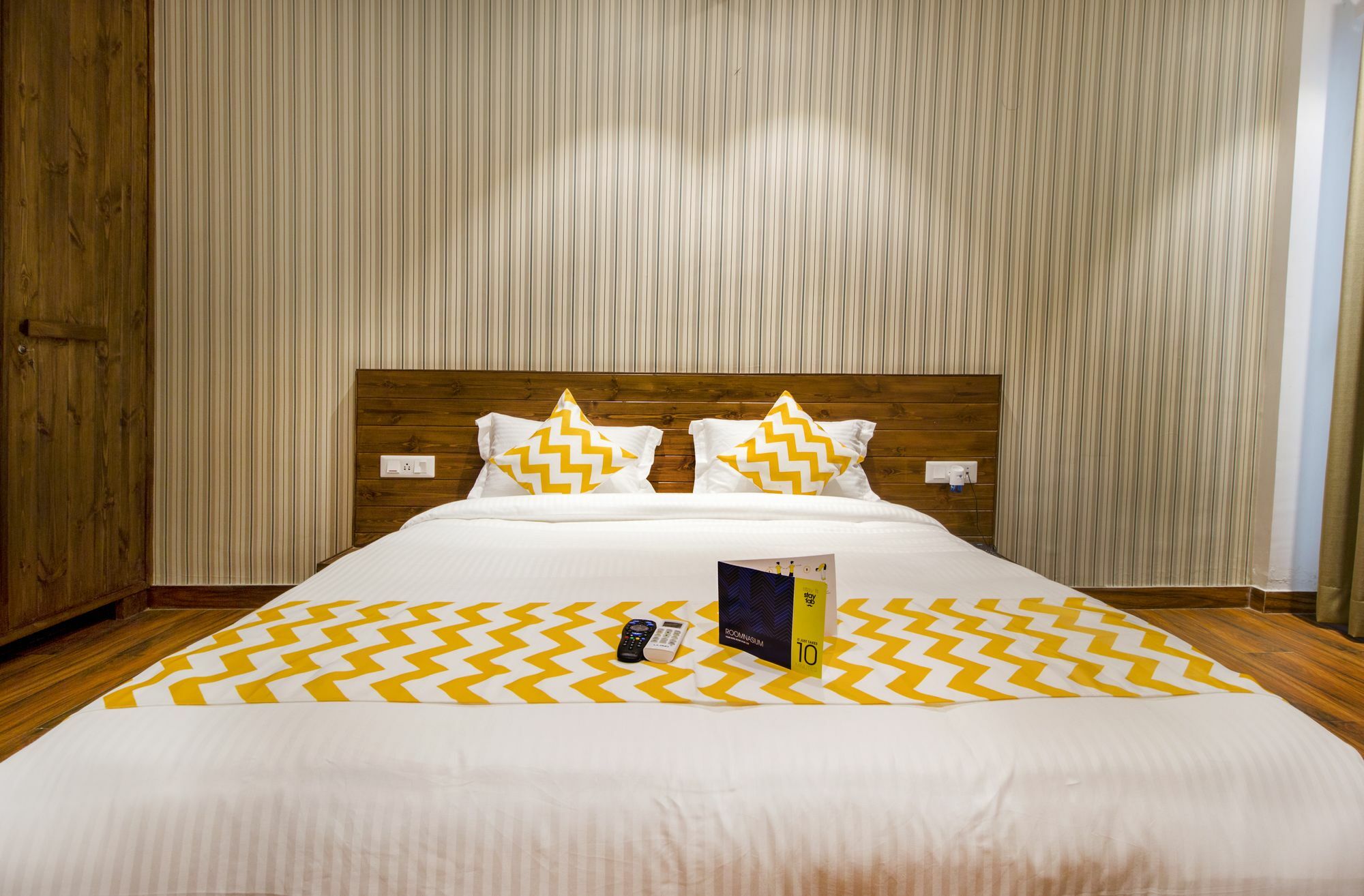 Fabhotel Comfort Dome Sector 45 グルガウン エクステリア 写真